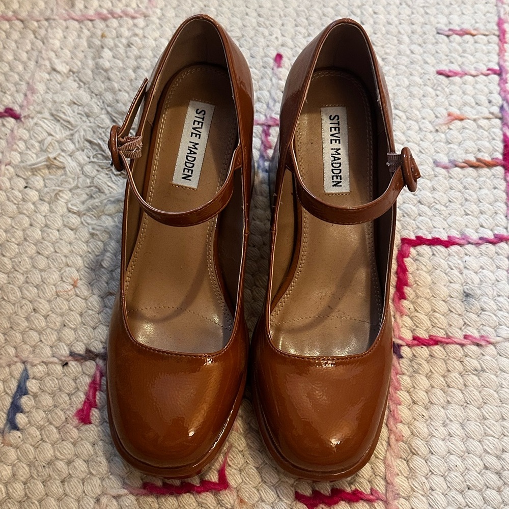 Mary Jane heels